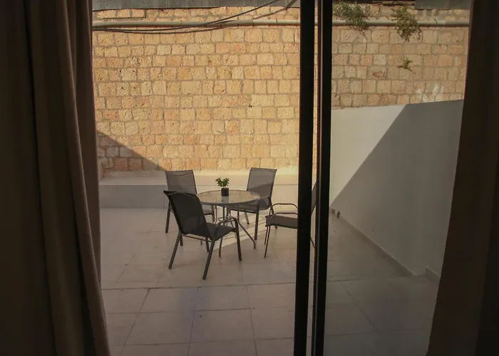 Habira Apartments