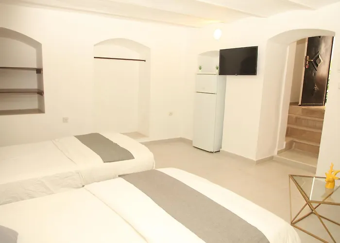 Habira Apartments