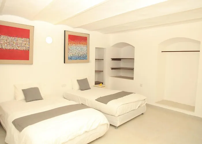 Habira Apartments
