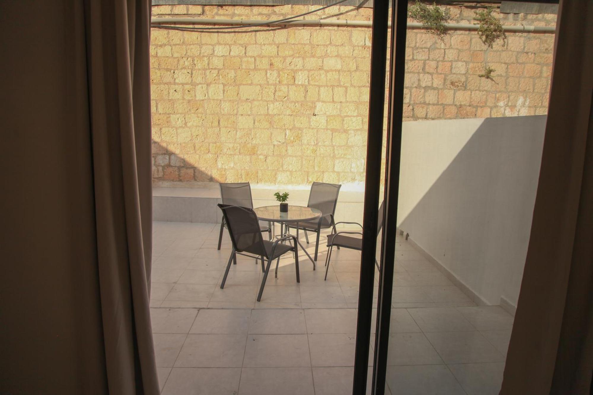 Apartment Habira *